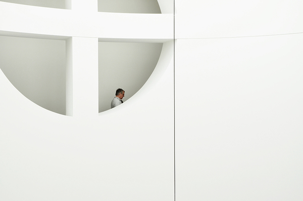 From Clueless to Connoisseur: 5 Books About Collecting Contemporary Art 