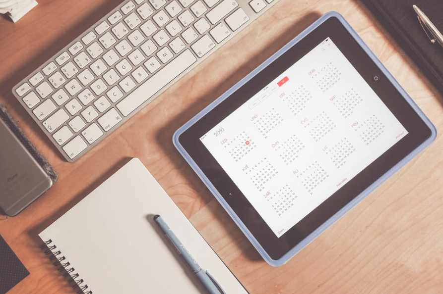 How to Start a Marketing Calendar for Your Art Business
